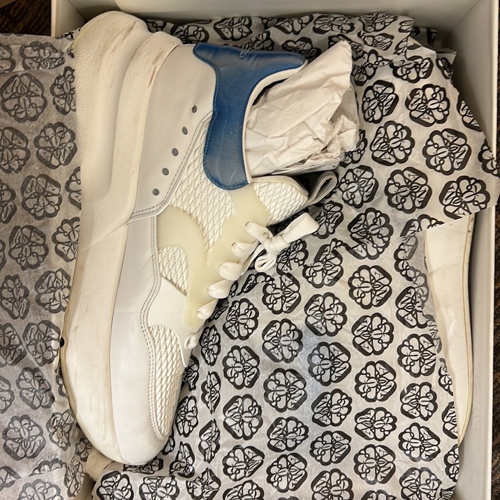 🔥Alexander McQueen Runner Sneaker with original box